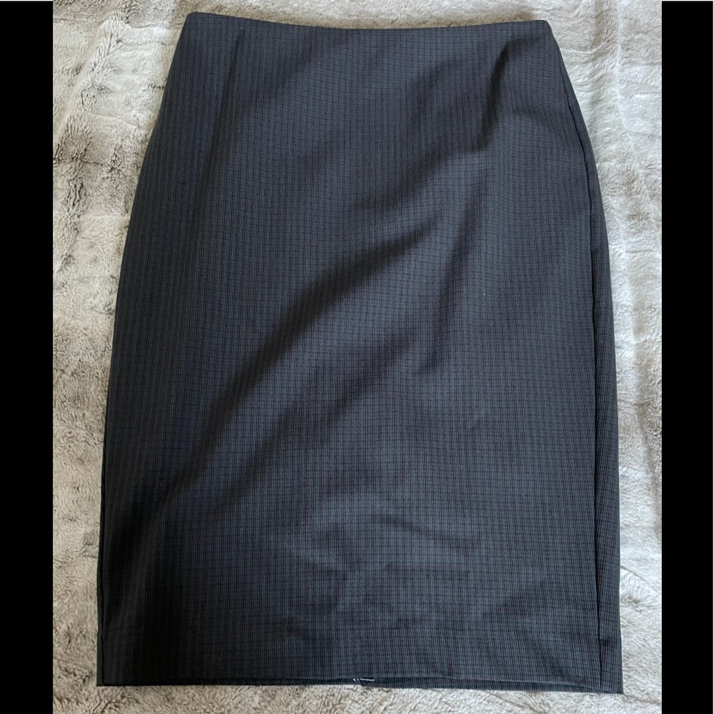 Express pencil skirt, size 8